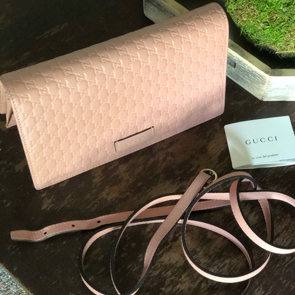 GUCCI Microguccissima Crossbody Wallet π - Picture 6 of 10